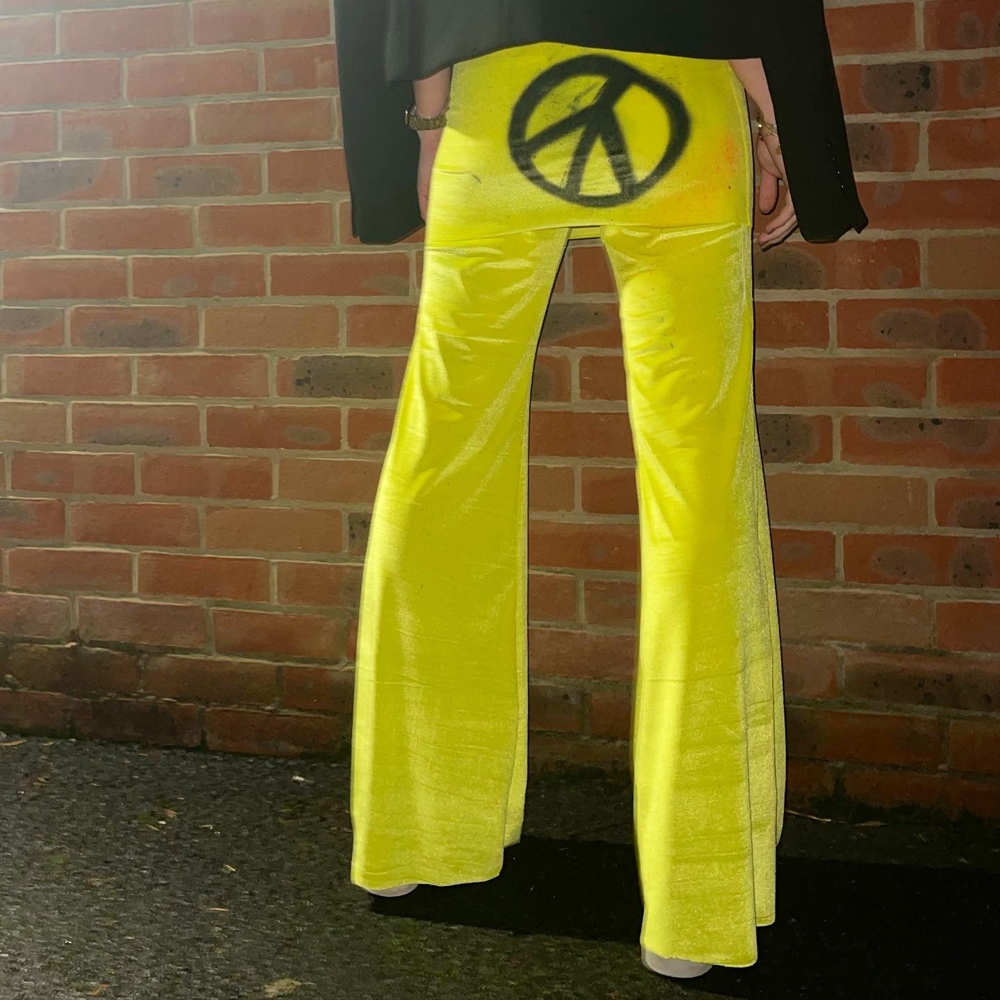 Spray Pray Collab Yoga Pant Peace Sign