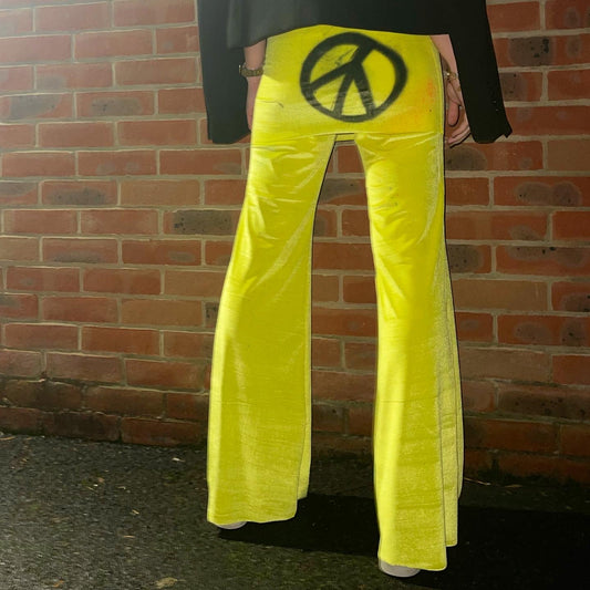 Spray Pray Collab Yoga Pant Peace Sign